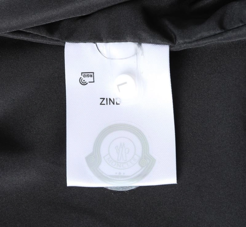 Moncler Outwear Upgraded 140278