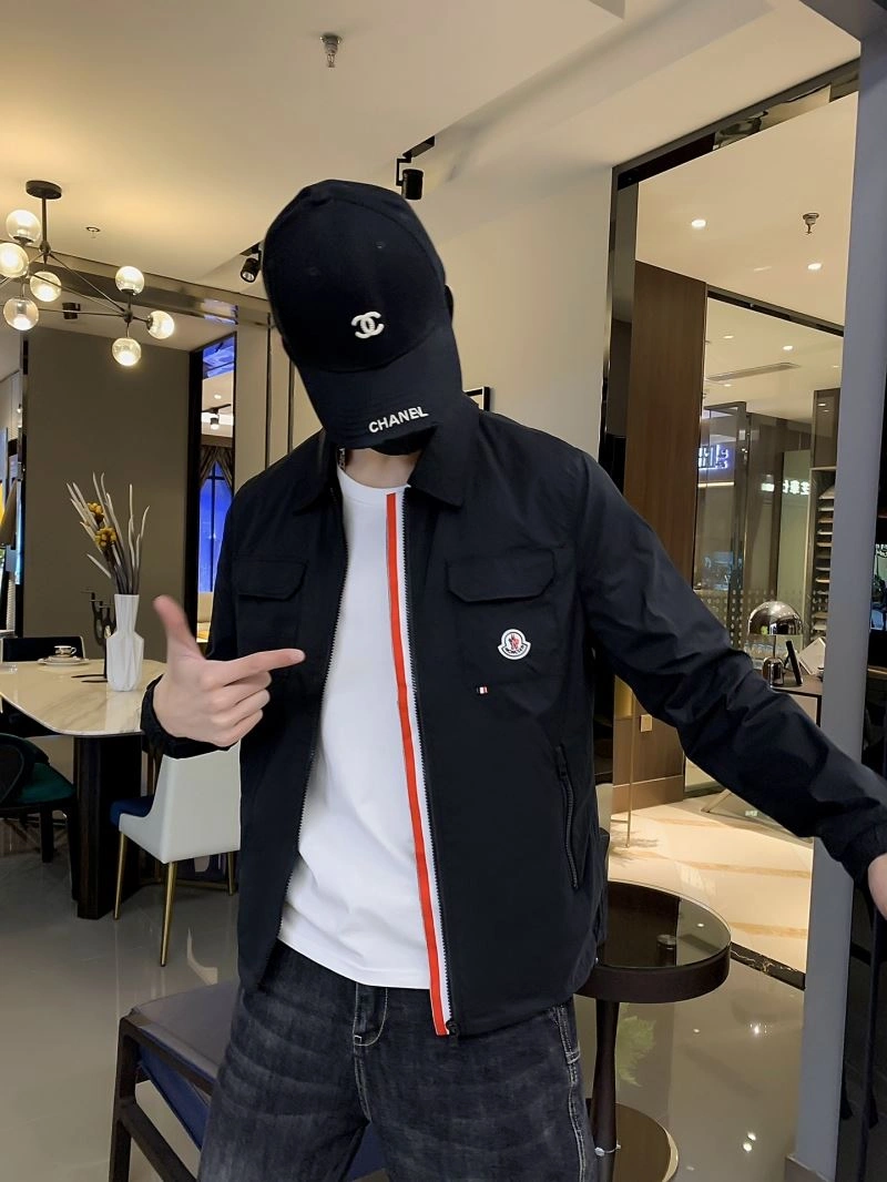 Practical Moncler Outwear 140276