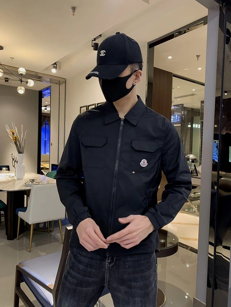 Practical Moncler Outwear 140276