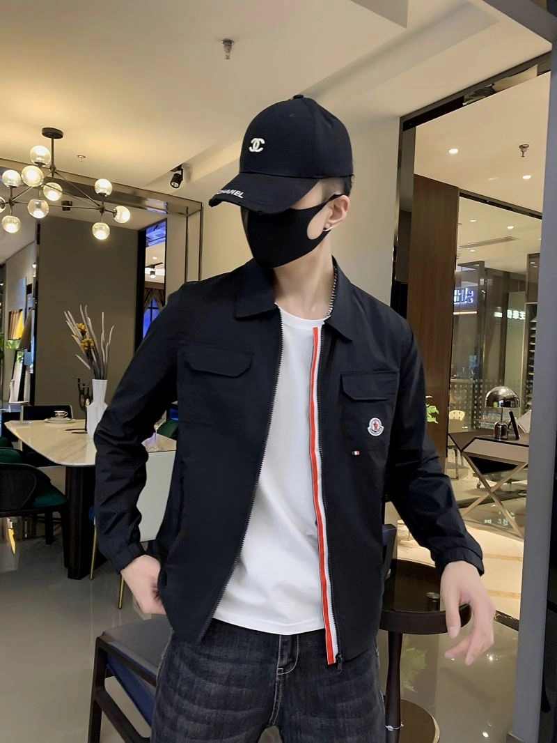 Practical Moncler Outwear 140276