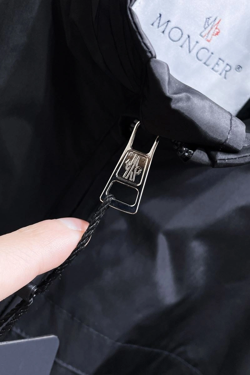 Moncler Outwear TopPick 140277