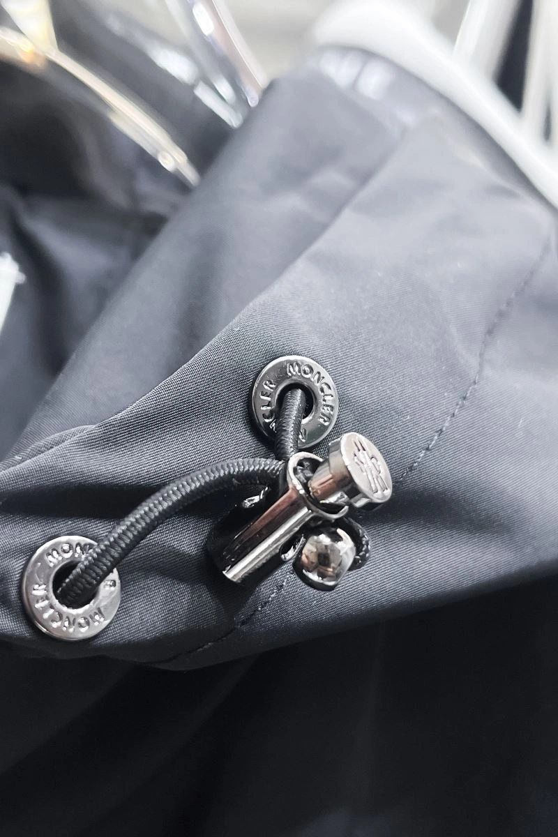 HighPerformance Moncler Outwear 140271