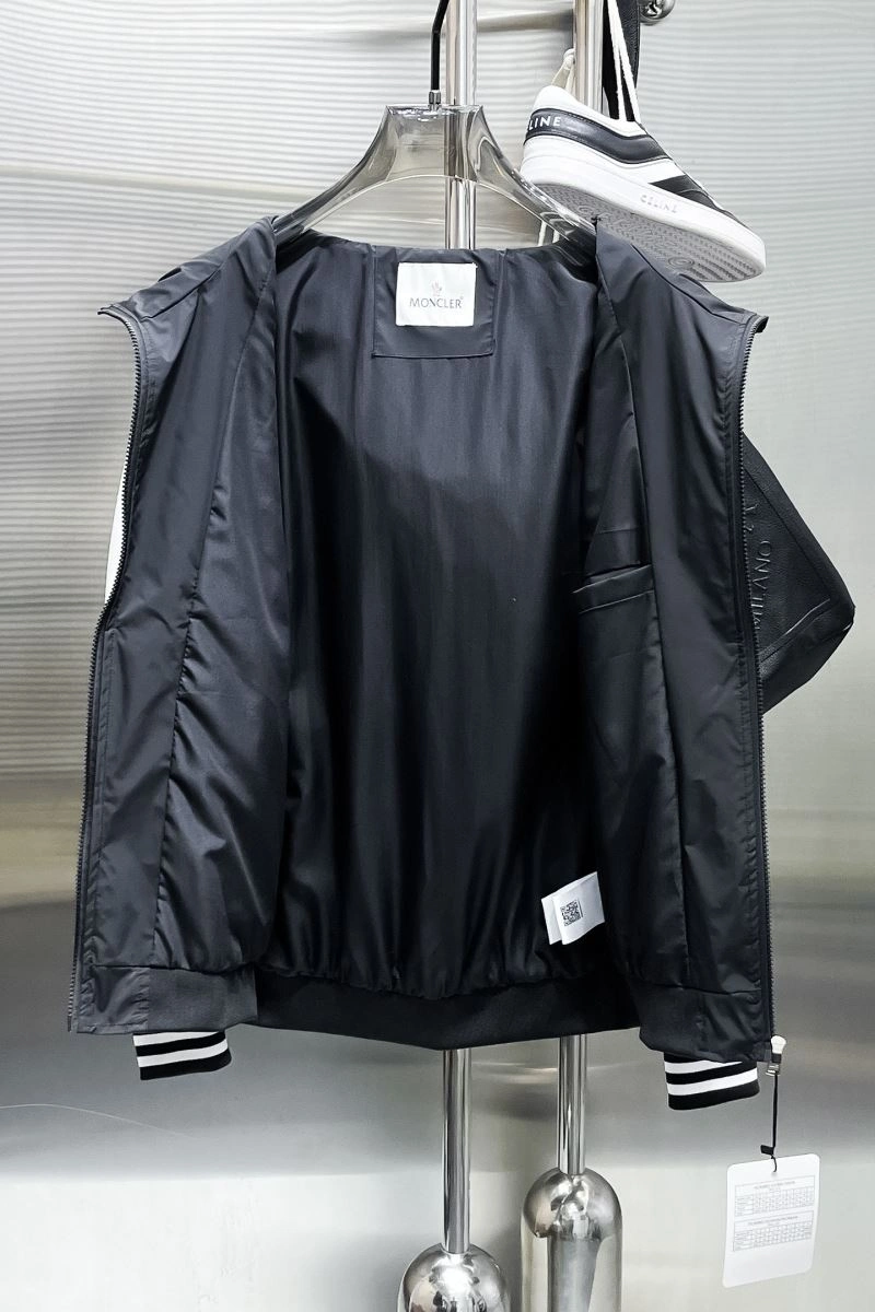 HighPerformance Moncler Outwear 140271
