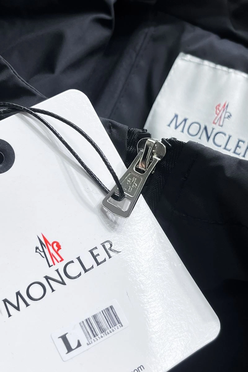 HighPerformance Moncler Outwear 140271