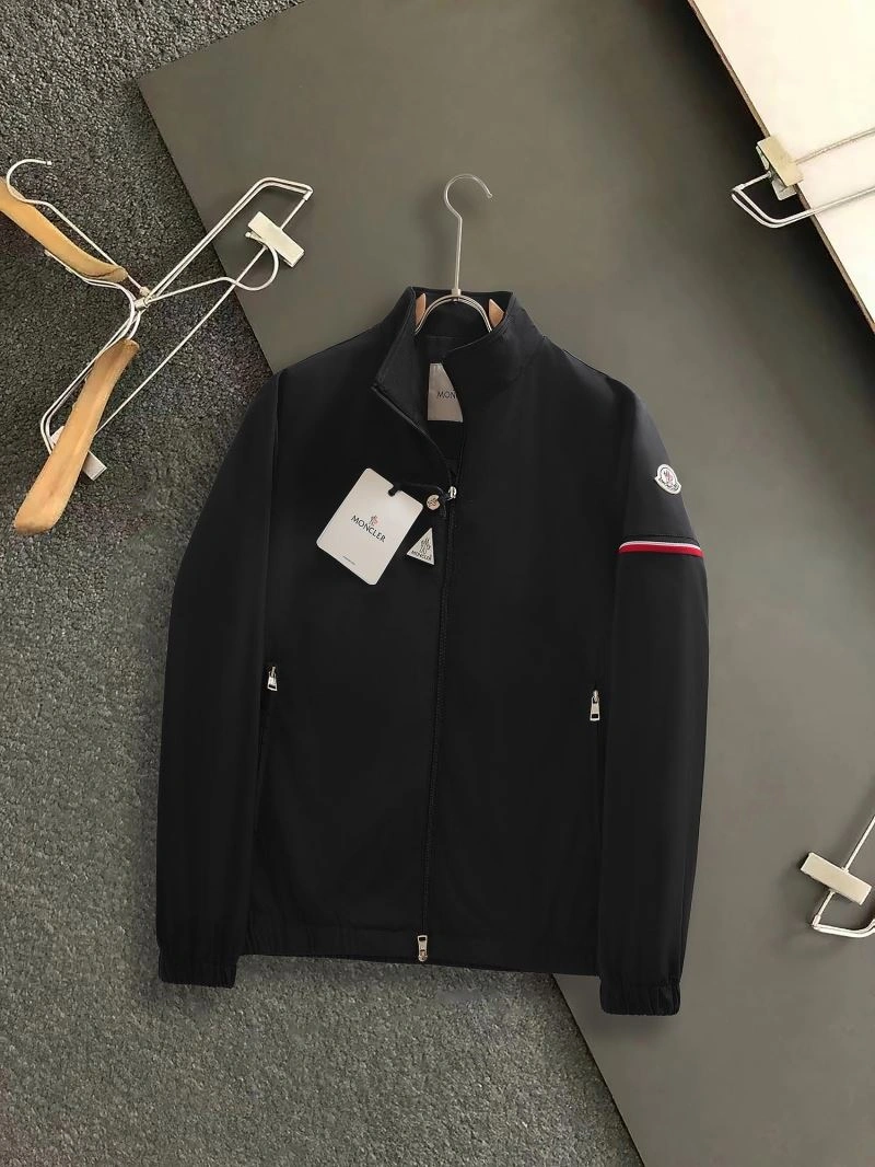 HighPerformance Moncler Outwear 140262