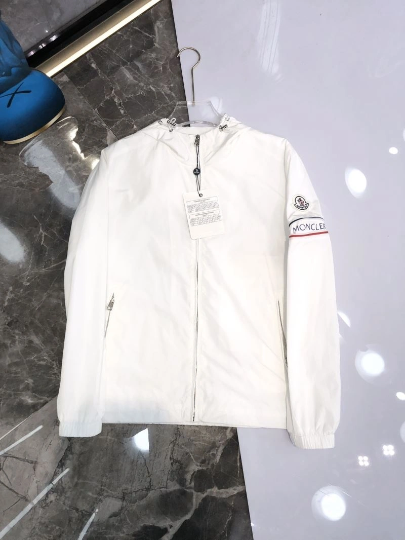 Moncler Outwear Unisex 140257