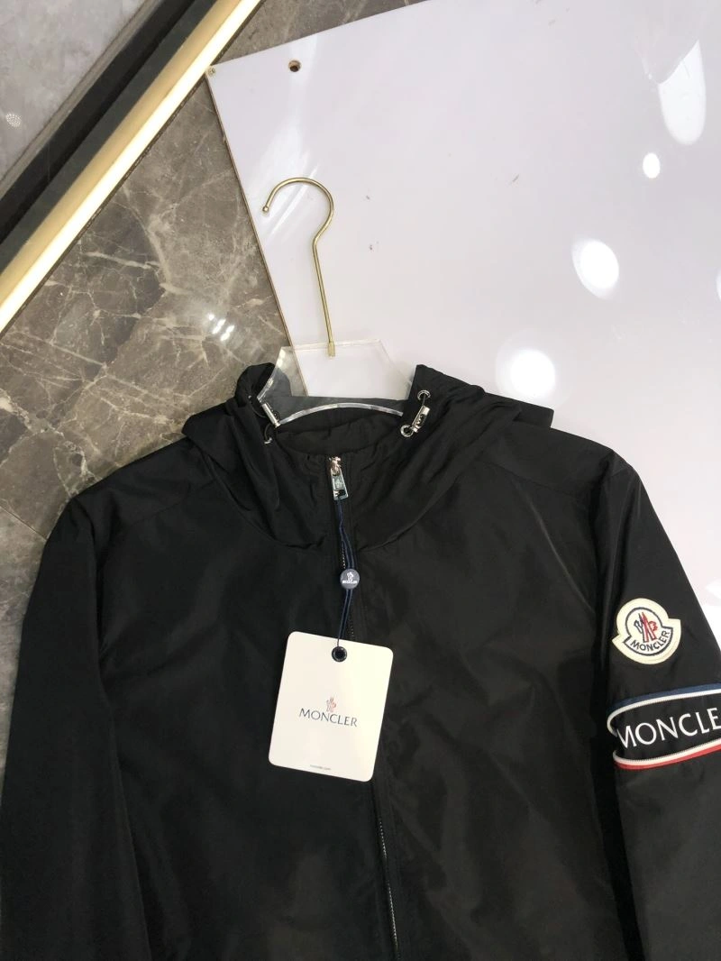 Moncler Outwear MultiPurpose 140269