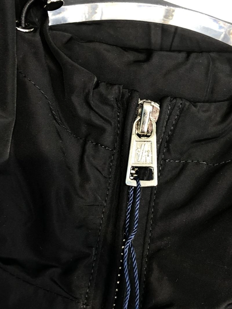 Moncler Outwear MultiPurpose 140269