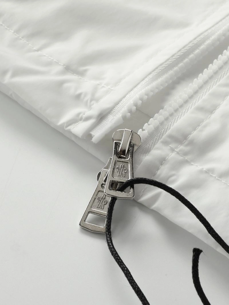 Moncler Outwear Youthful 140263