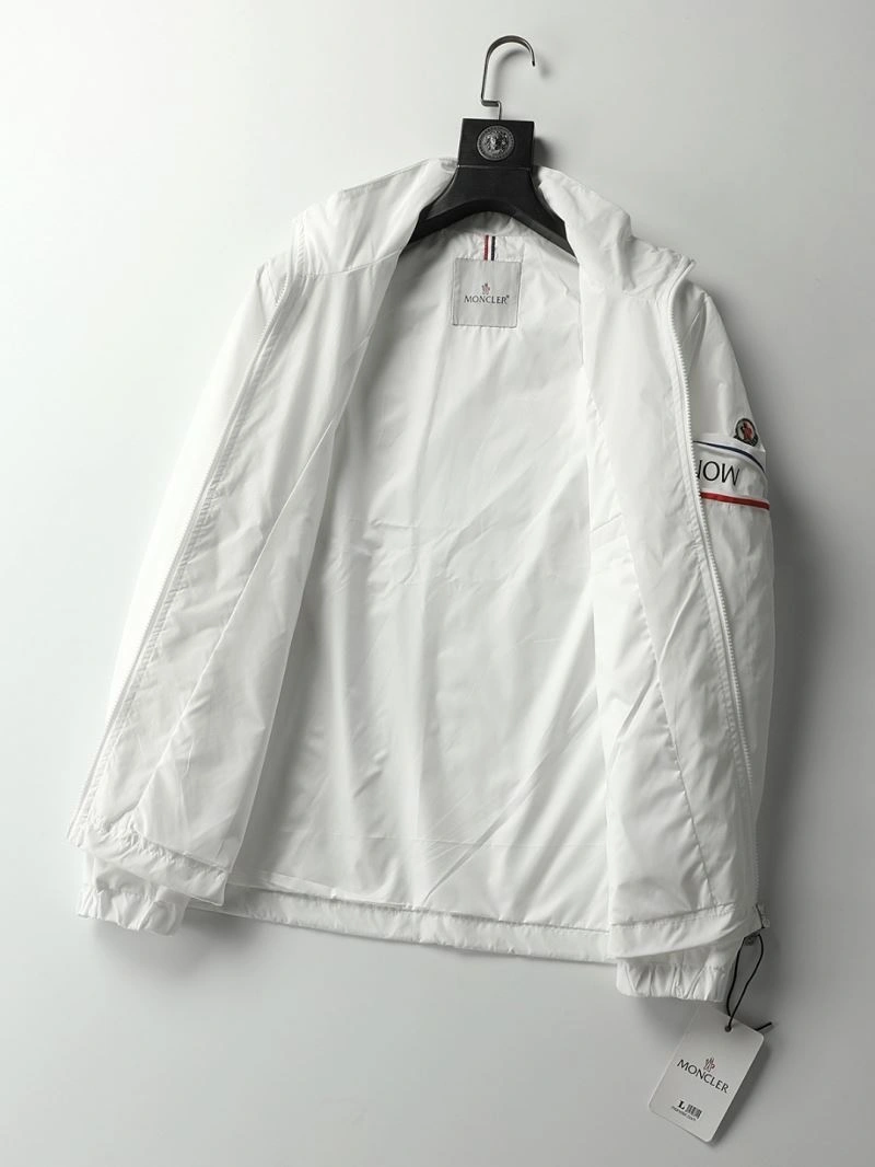Moncler Outwear Youthful 140263