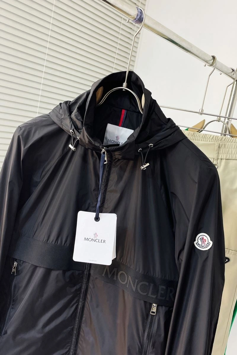 GoodFit Moncler Outwear 140261