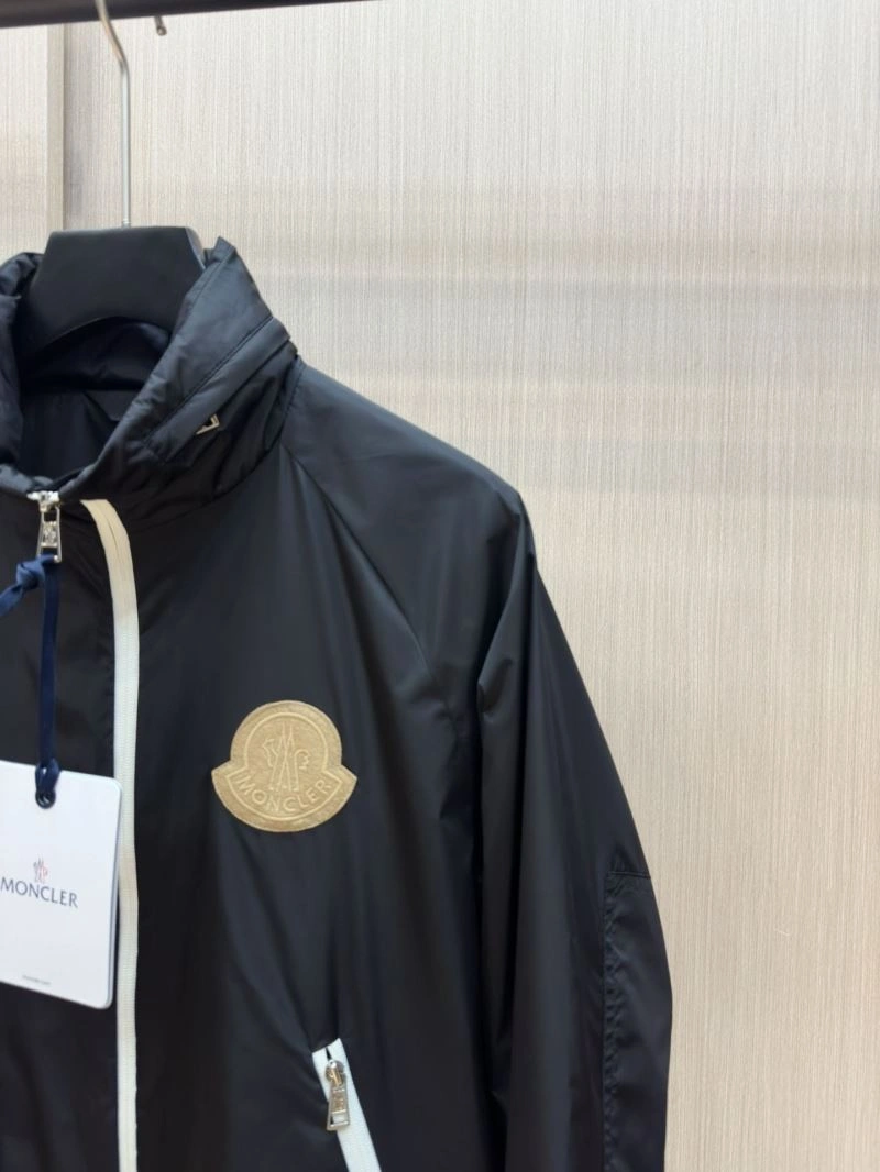 Moncler Outwear AllSeason 140253