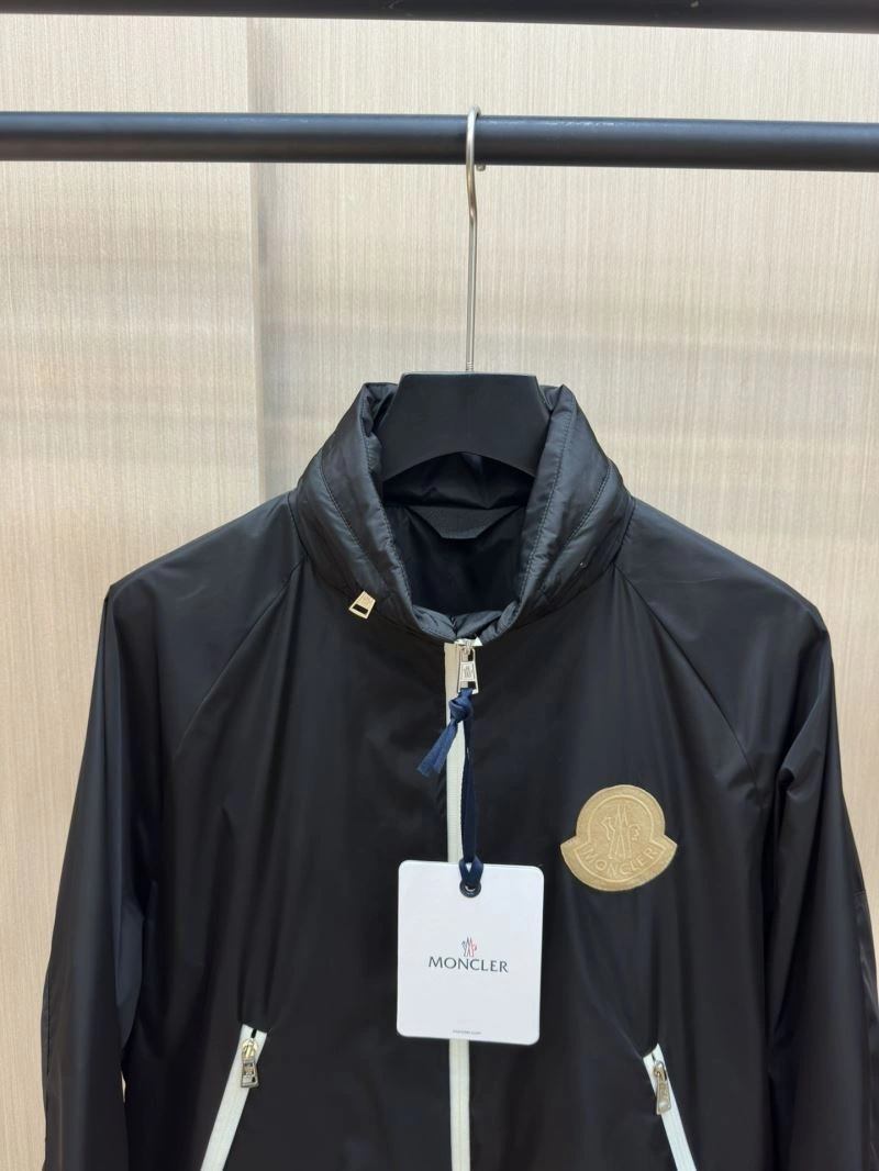 Moncler Outwear AllSeason 140253