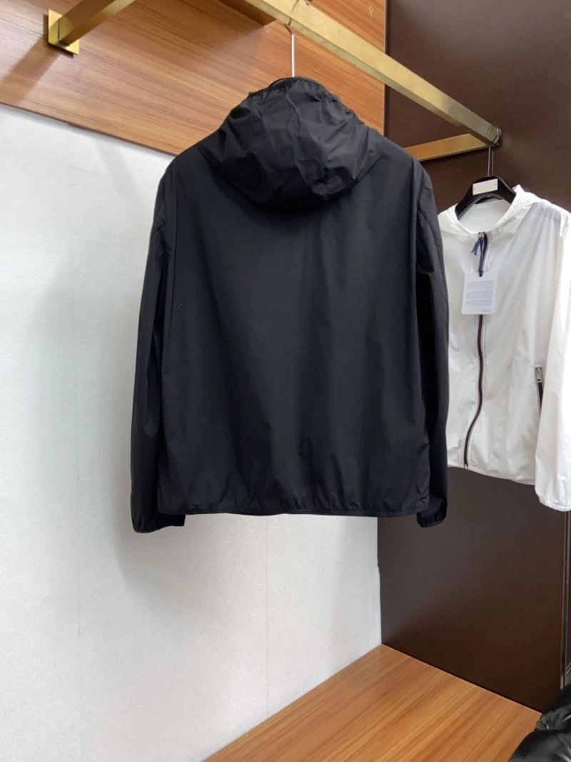 Reliable Moncler Outwear 140254