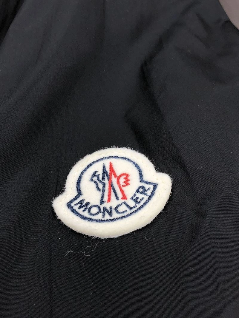 Moncler Outwear Comfortable 140242