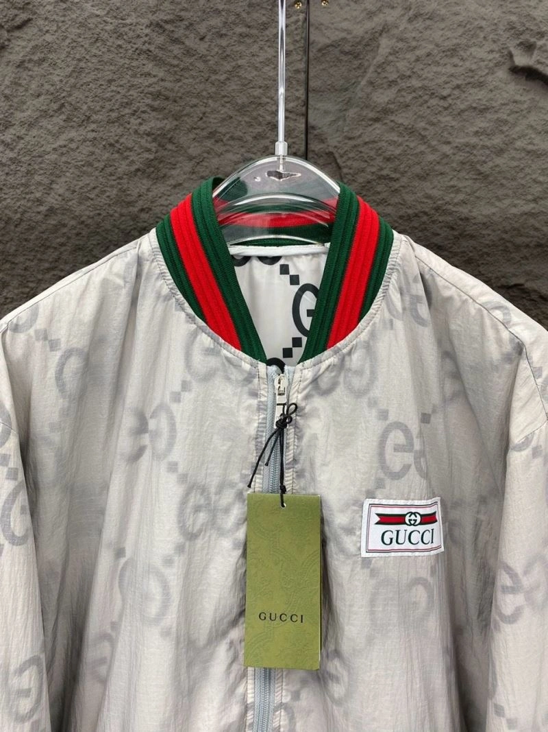 Bright Moncler Outwear 140246
