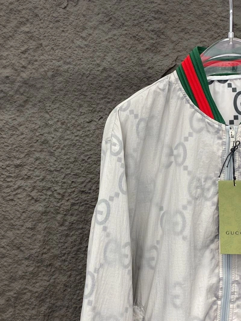 Bright Moncler Outwear 140246