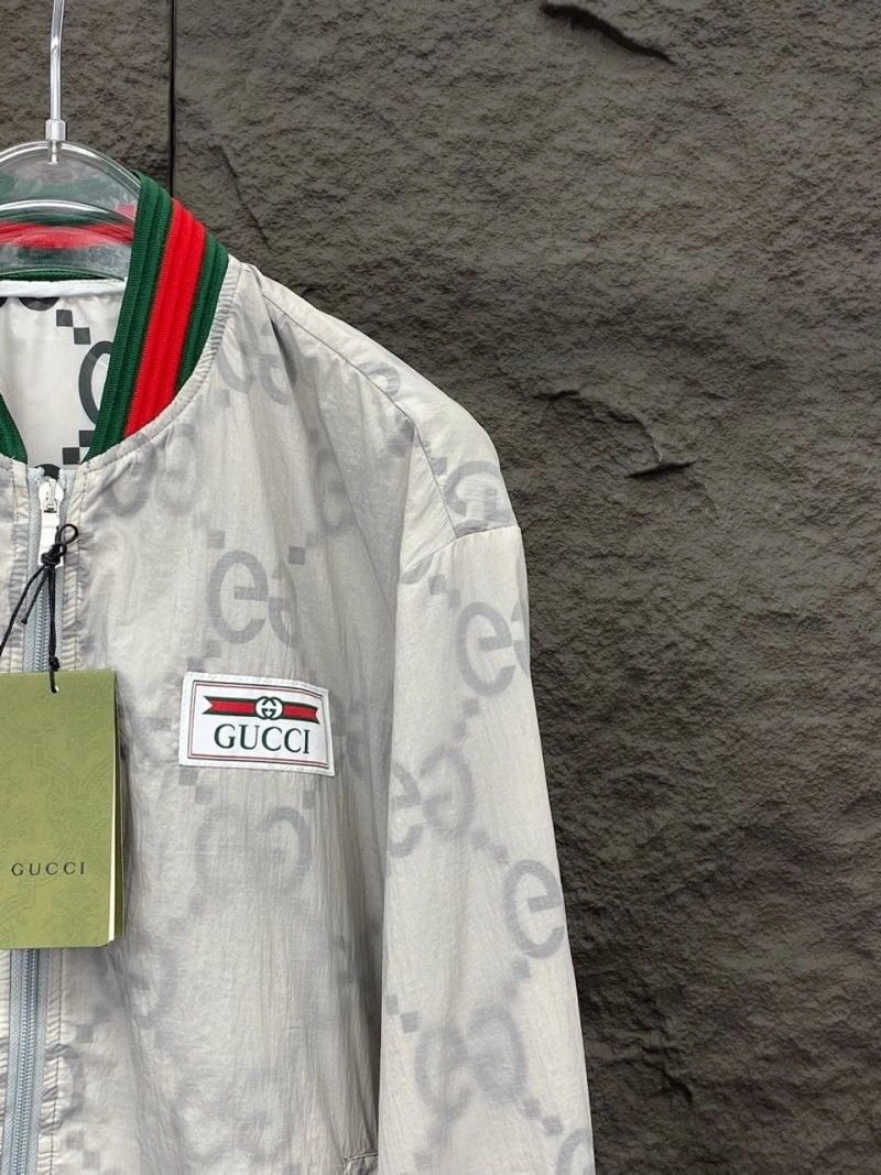 Bright Moncler Outwear 140246