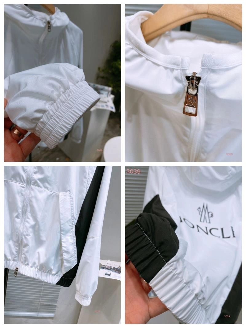 ComfortFit Moncler Outwear 140247