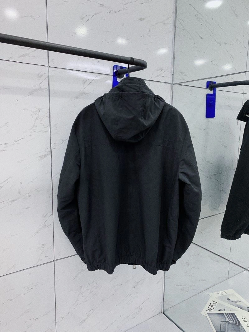 Soft Moncler Outwear 140243