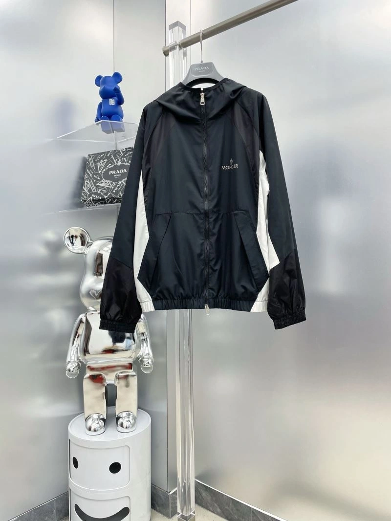 Moncler Outwear Unisex 140259