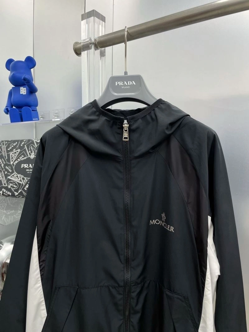 Moncler Outwear Unisex 140259
