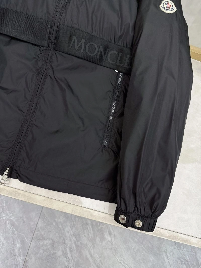 Premium Moncler Outwear 140241