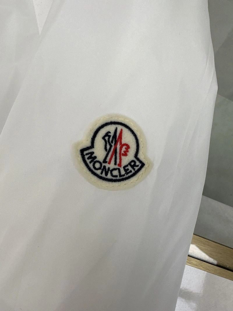 Moncler Outwear SmartChoice 140256
