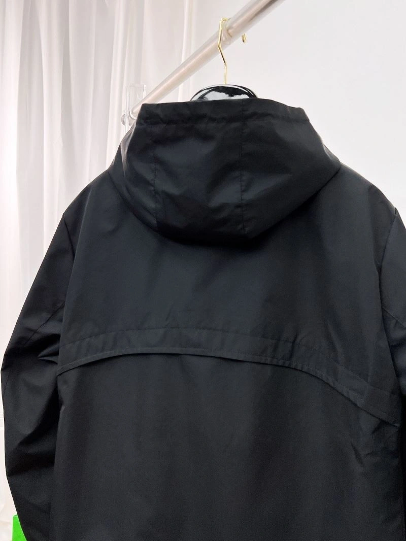 Snug Moncler Outwear 140235