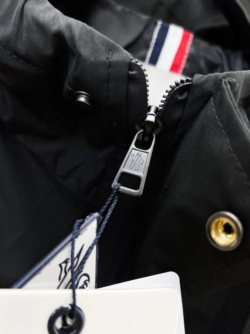 Snug Moncler Outwear 140235