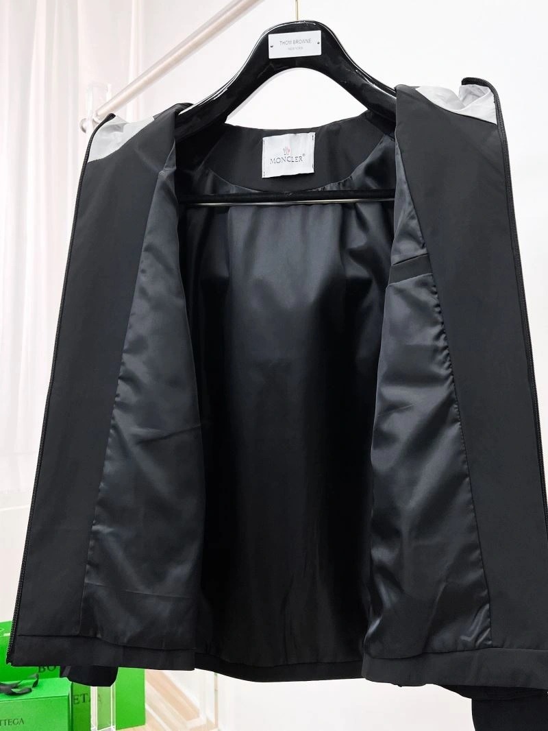 ZeroBulk Moncler Outwear 140232