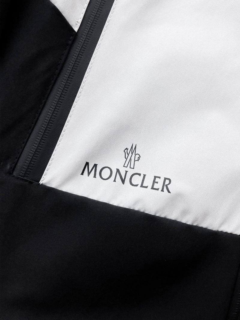 ZeroBulk Moncler Outwear 140232