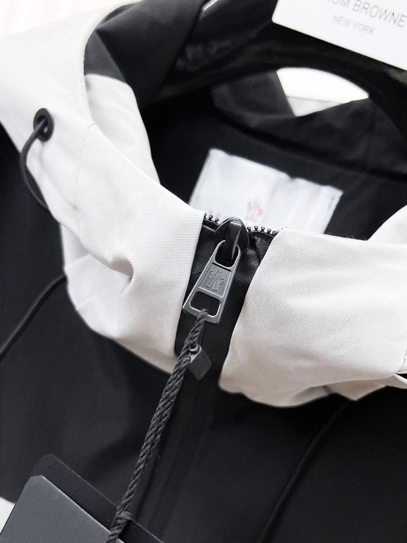 ZeroBulk Moncler Outwear 140232