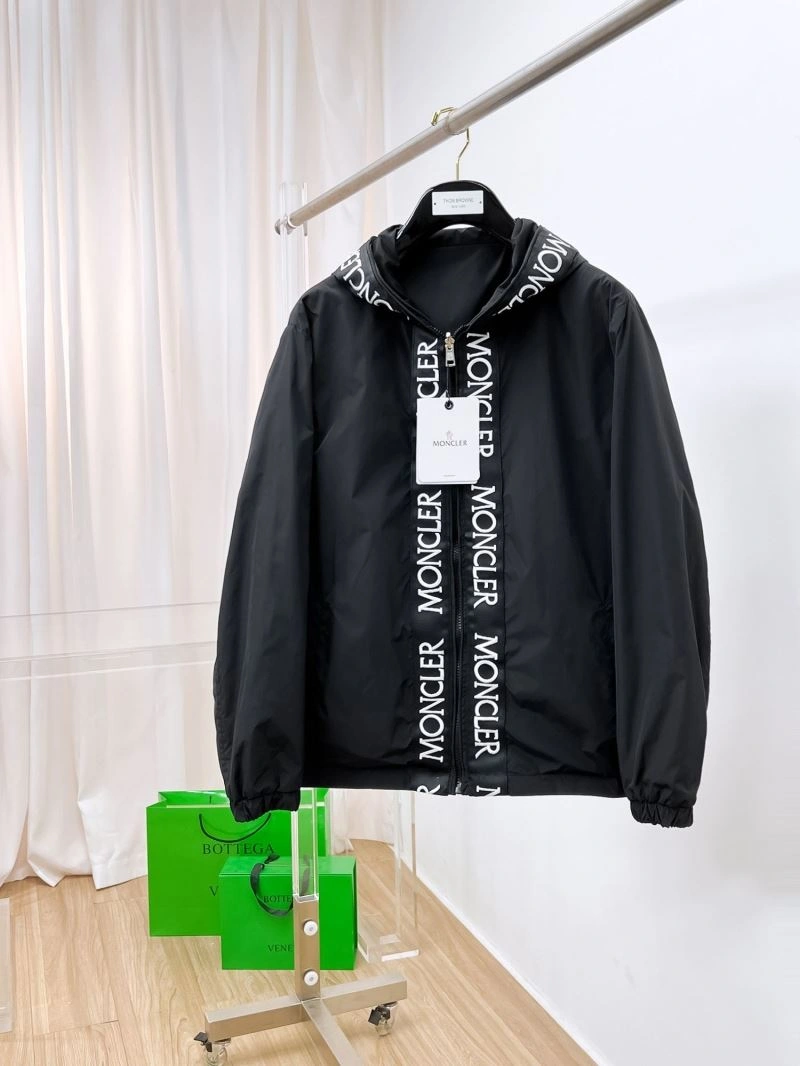 FashionForward Moncler Outwear 140228