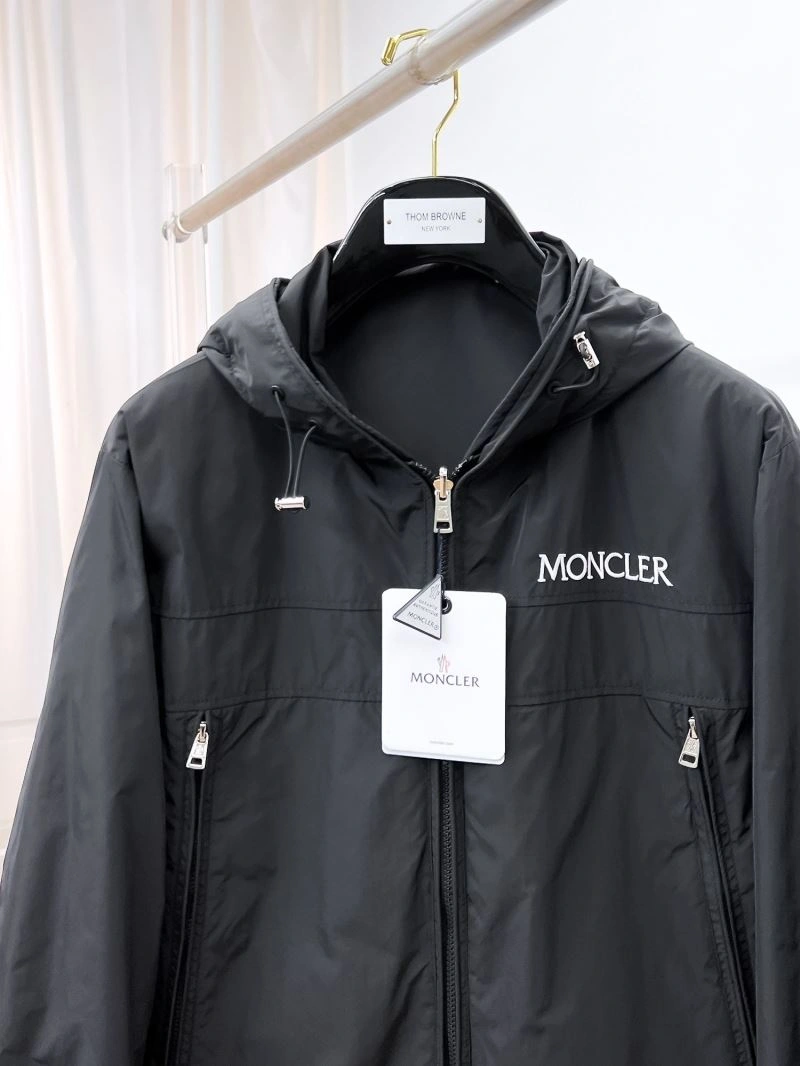 FashionForward Moncler Outwear 140228