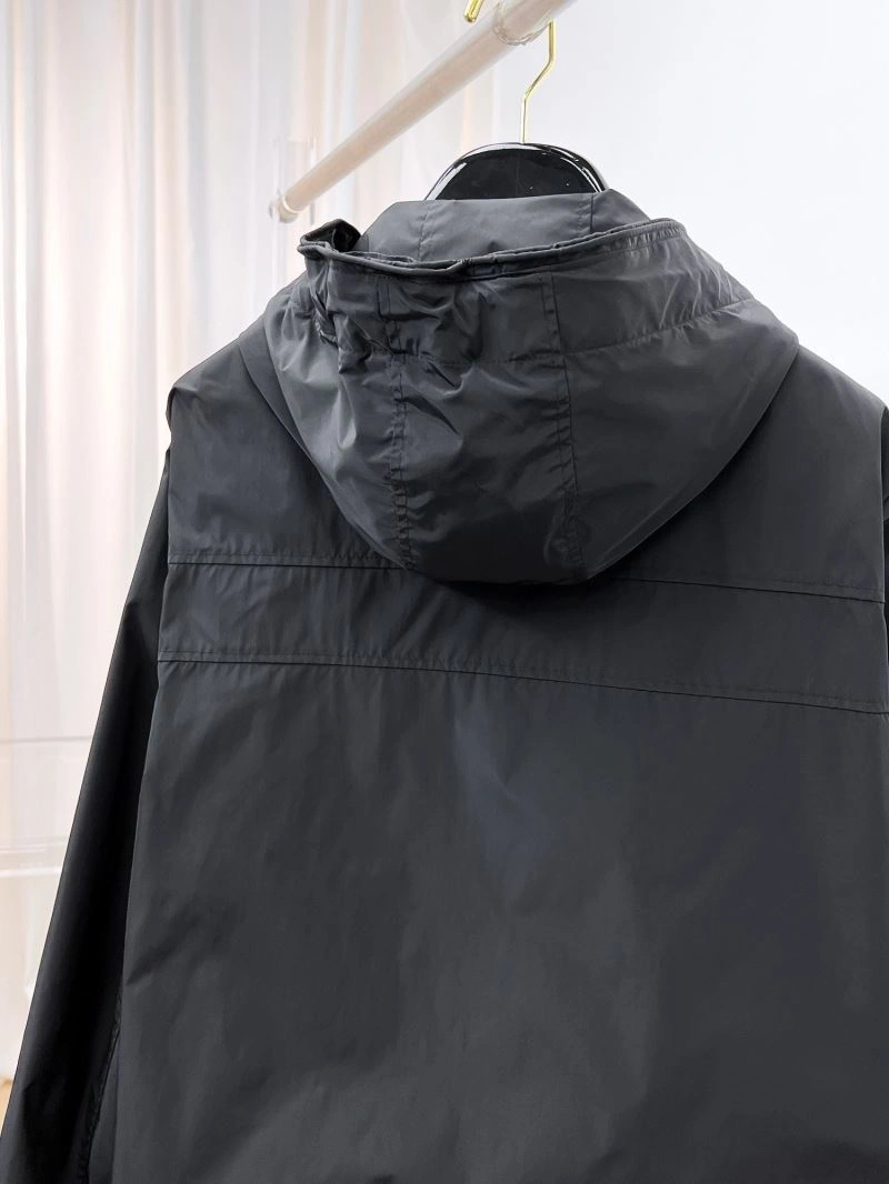 FashionForward Moncler Outwear 140228