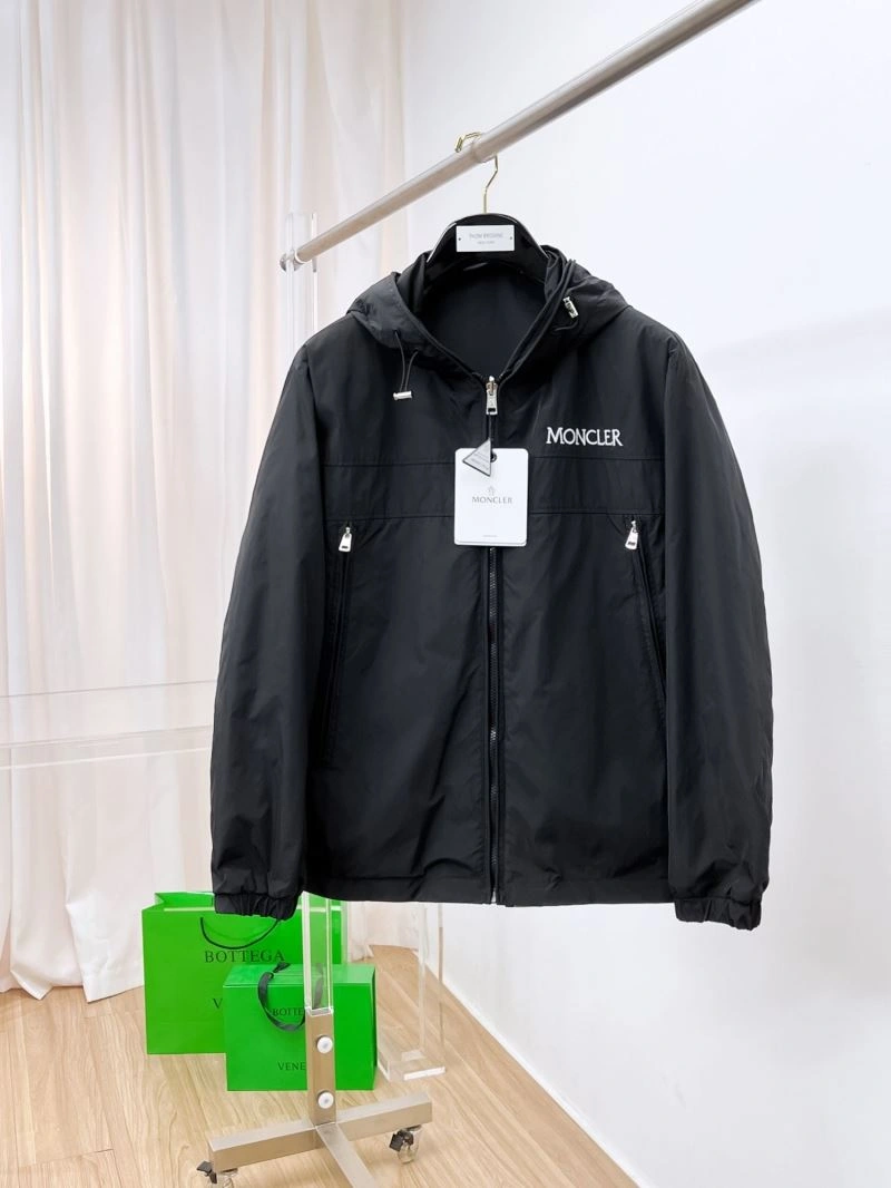 FashionForward Moncler Outwear 140228