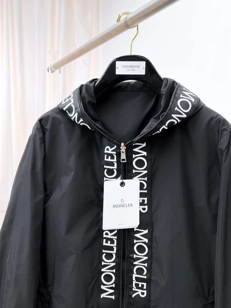 FashionForward Moncler Outwear 140228