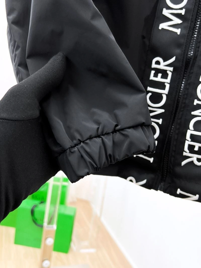 FashionForward Moncler Outwear 140228