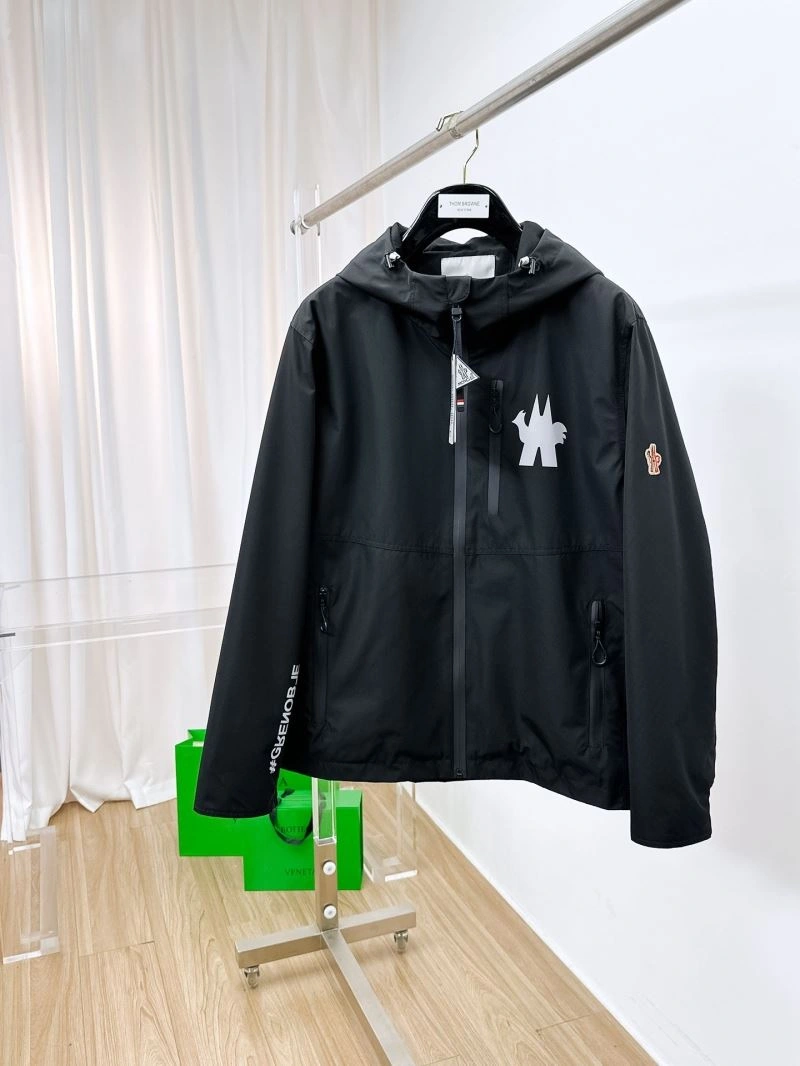 Moncler Outwear Trendsetting 140230