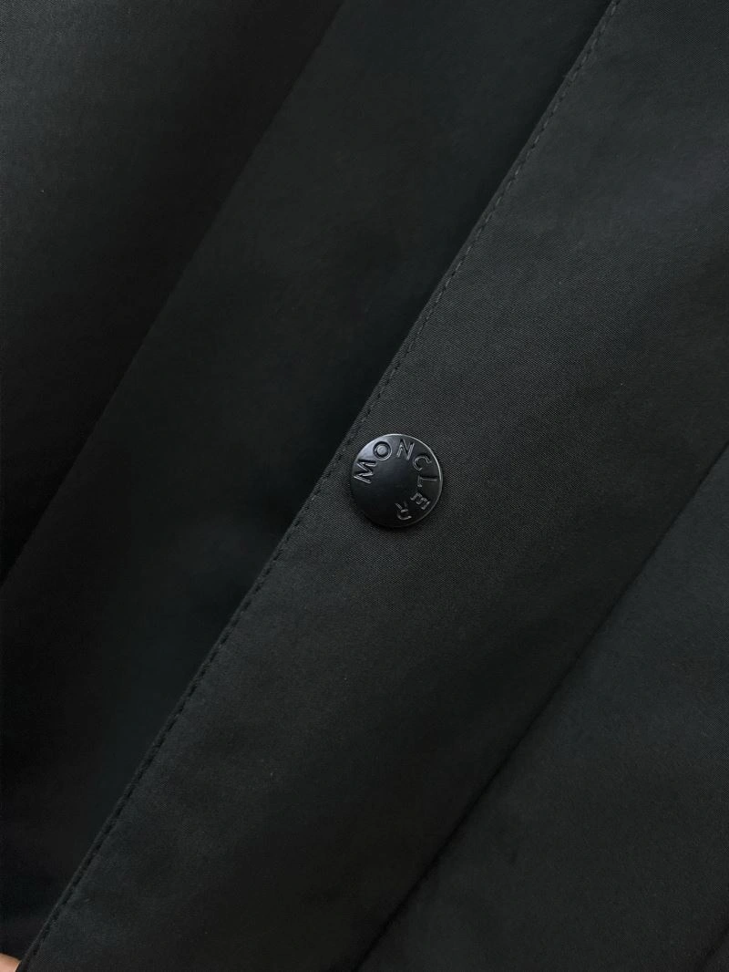 Attractive Moncler Outwear 140227