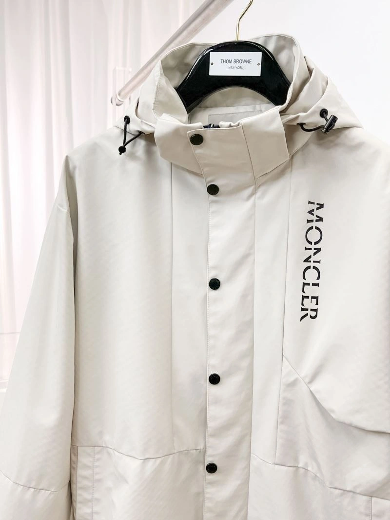 Minimalist Moncler Outwear 140224