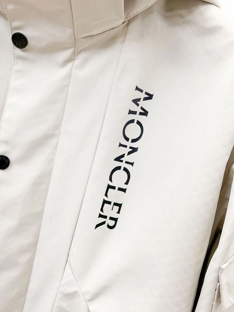 Minimalist Moncler Outwear 140224
