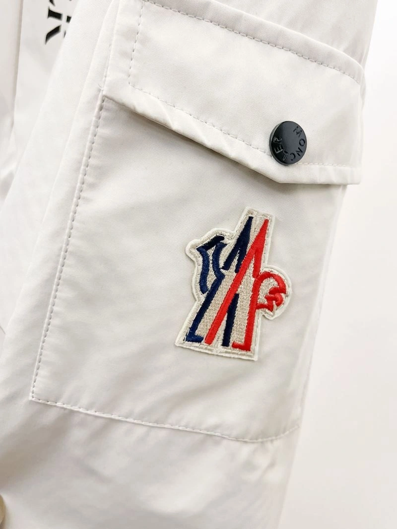 Minimalist Moncler Outwear 140224