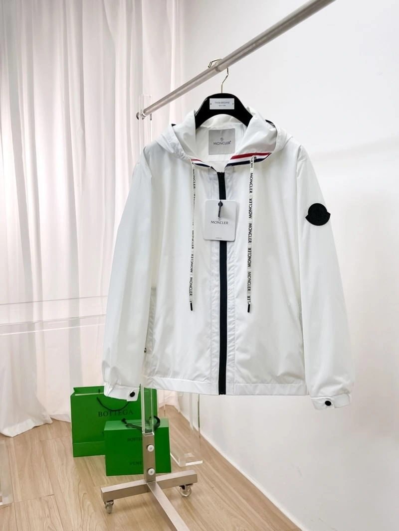 Moncler Outwear Popular 140211