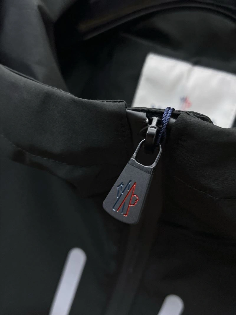 Moncler Outwear SmartChoice 140208