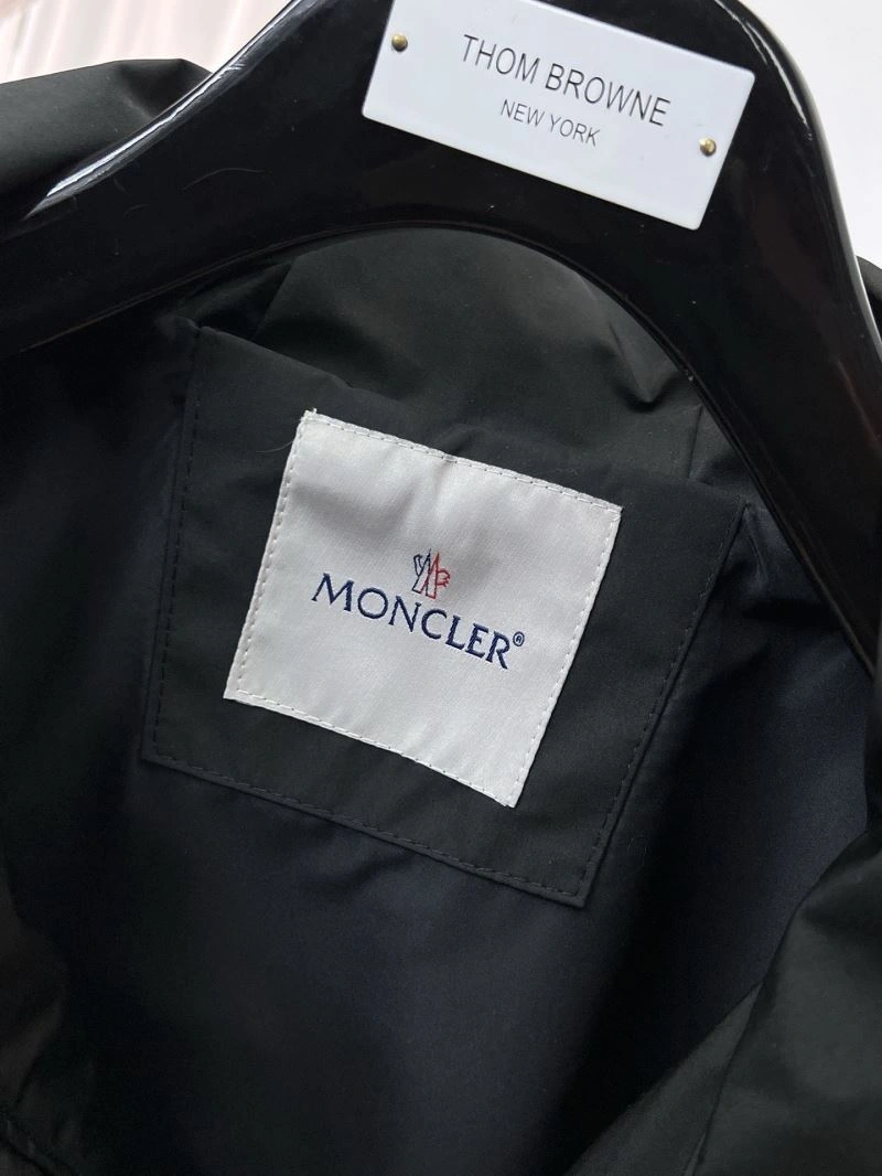 Moncler Outwear SmartChoice 140208