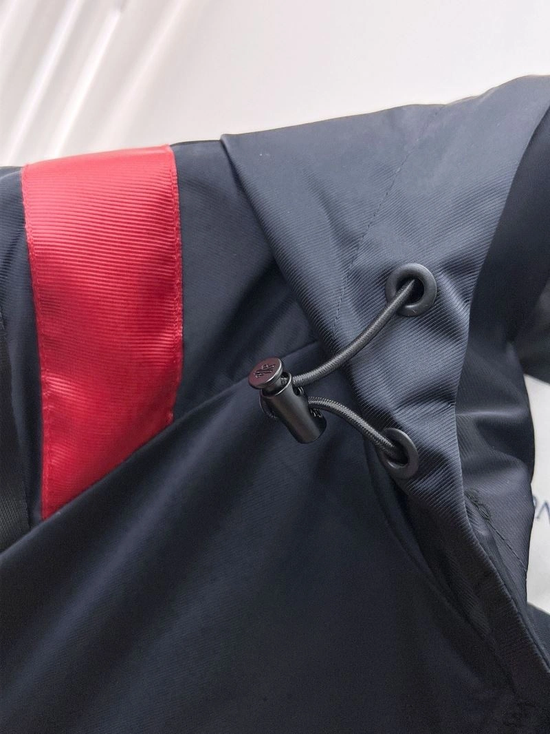 Moncler Outwear Effortless 140207