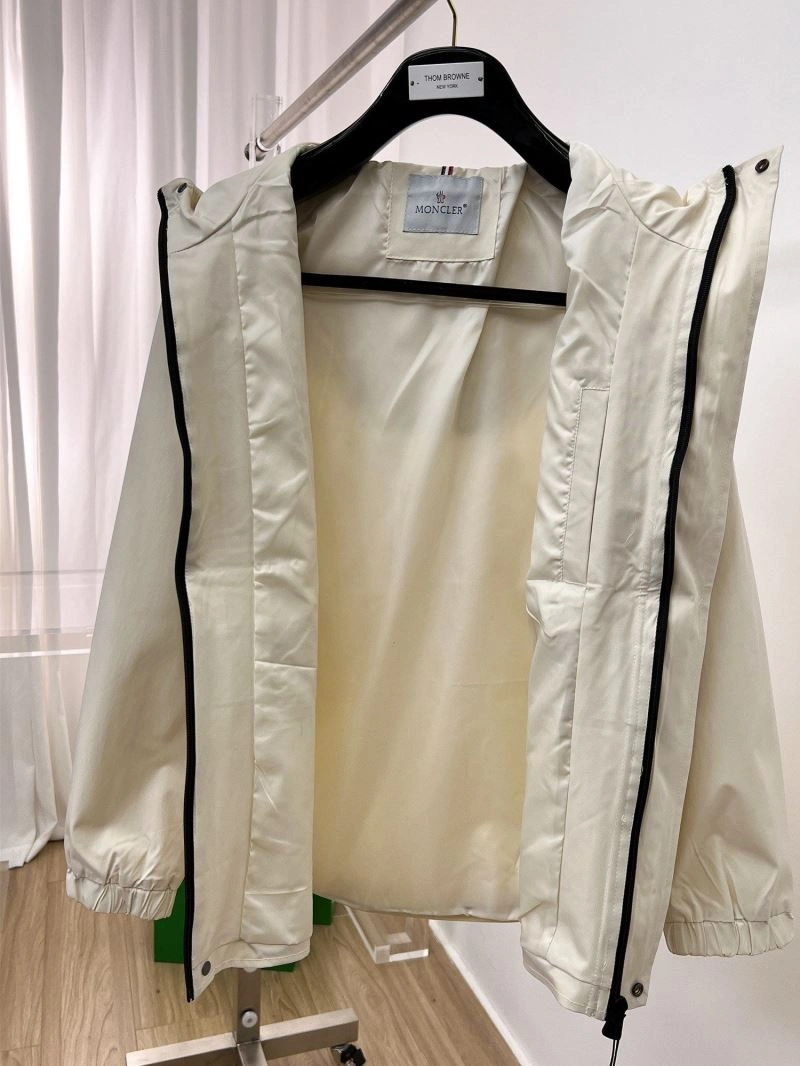 AllSeason Moncler Outwear 140221