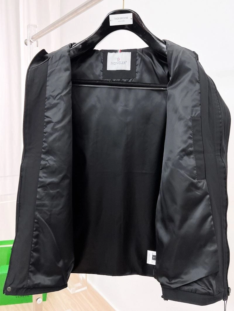 MultiPurpose Moncler Outwear 140217